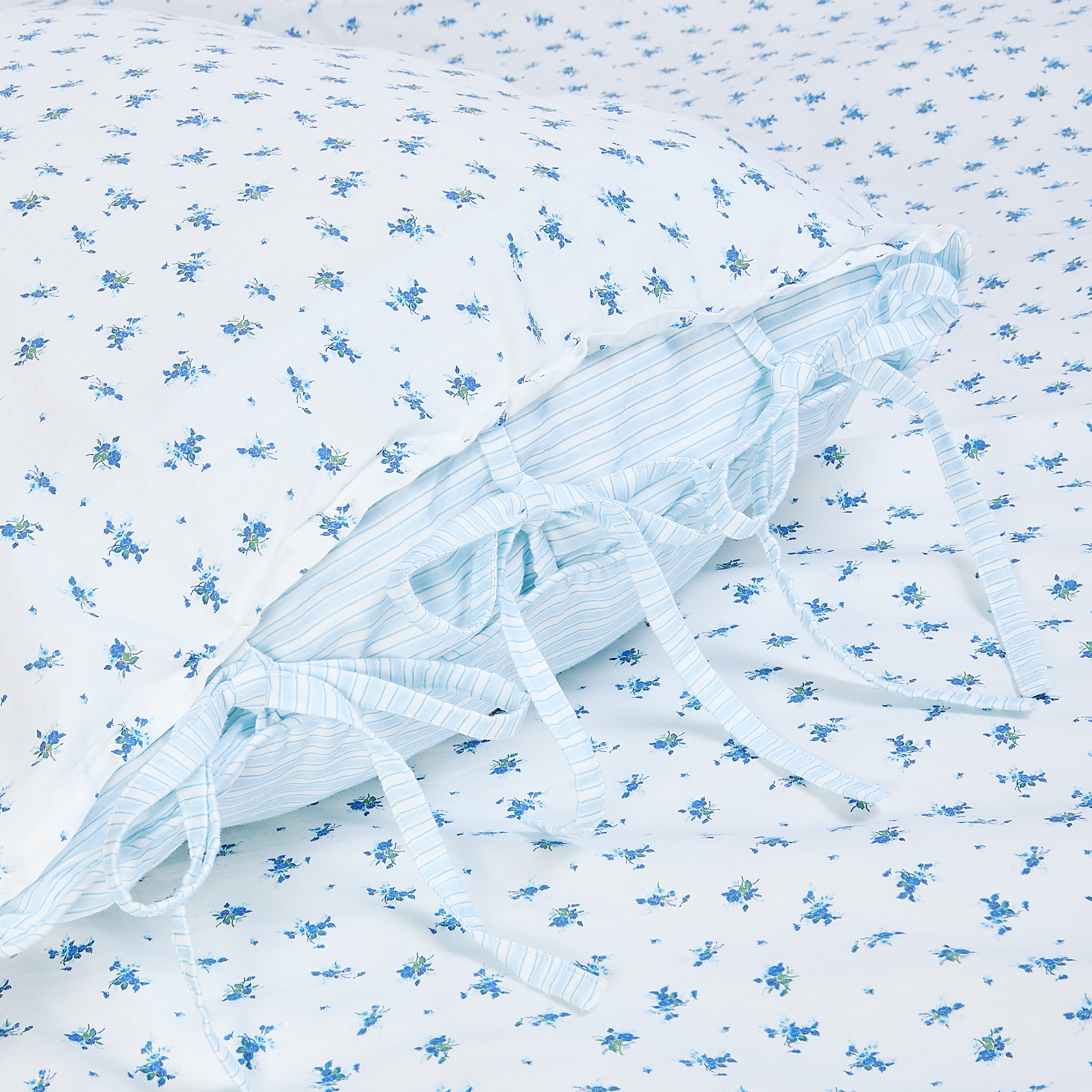 Taies d'Oreiller Réversibles Bloom & Stripe (Pack de 2) - Bleu Floral