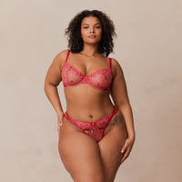 Leslie, 95DD/XL (G-String)