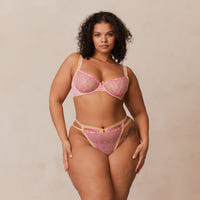 Leslie, 95DD/XL (String)