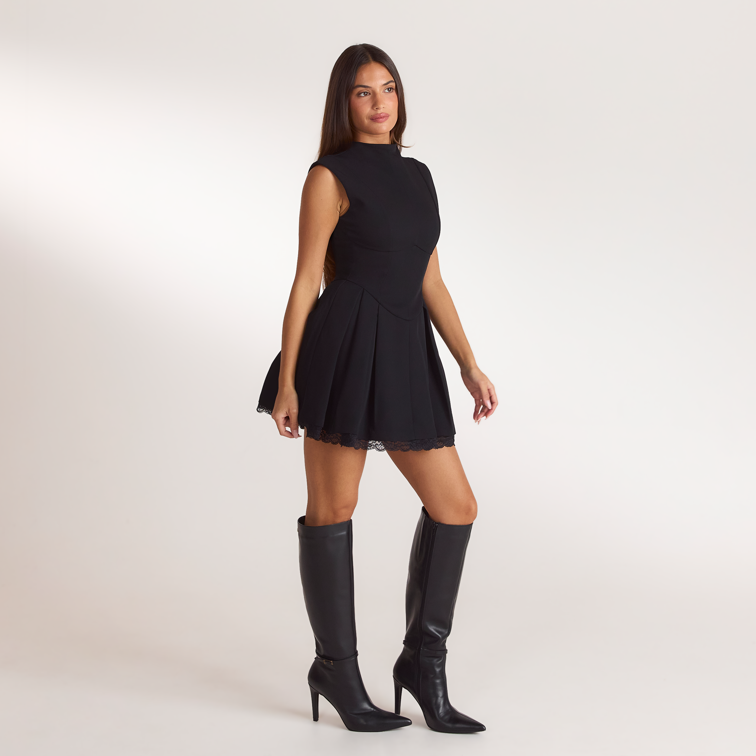 Robe Mini Cintrée Plissée | Robe Mini Cintrée Plissée - Noir