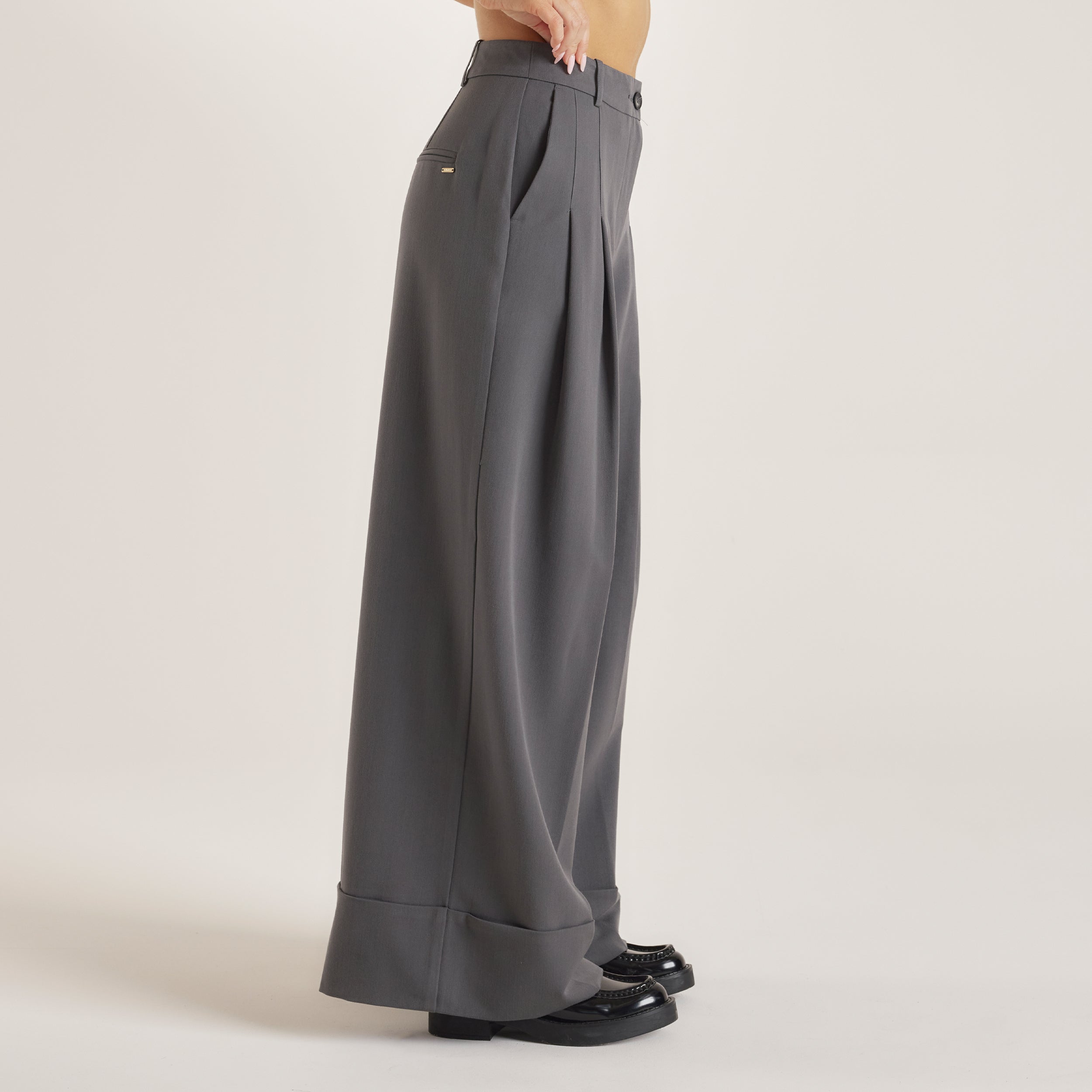 Pantalon Tailleur avec Revers | Pantalon Tailleur avec Revers - Charbon