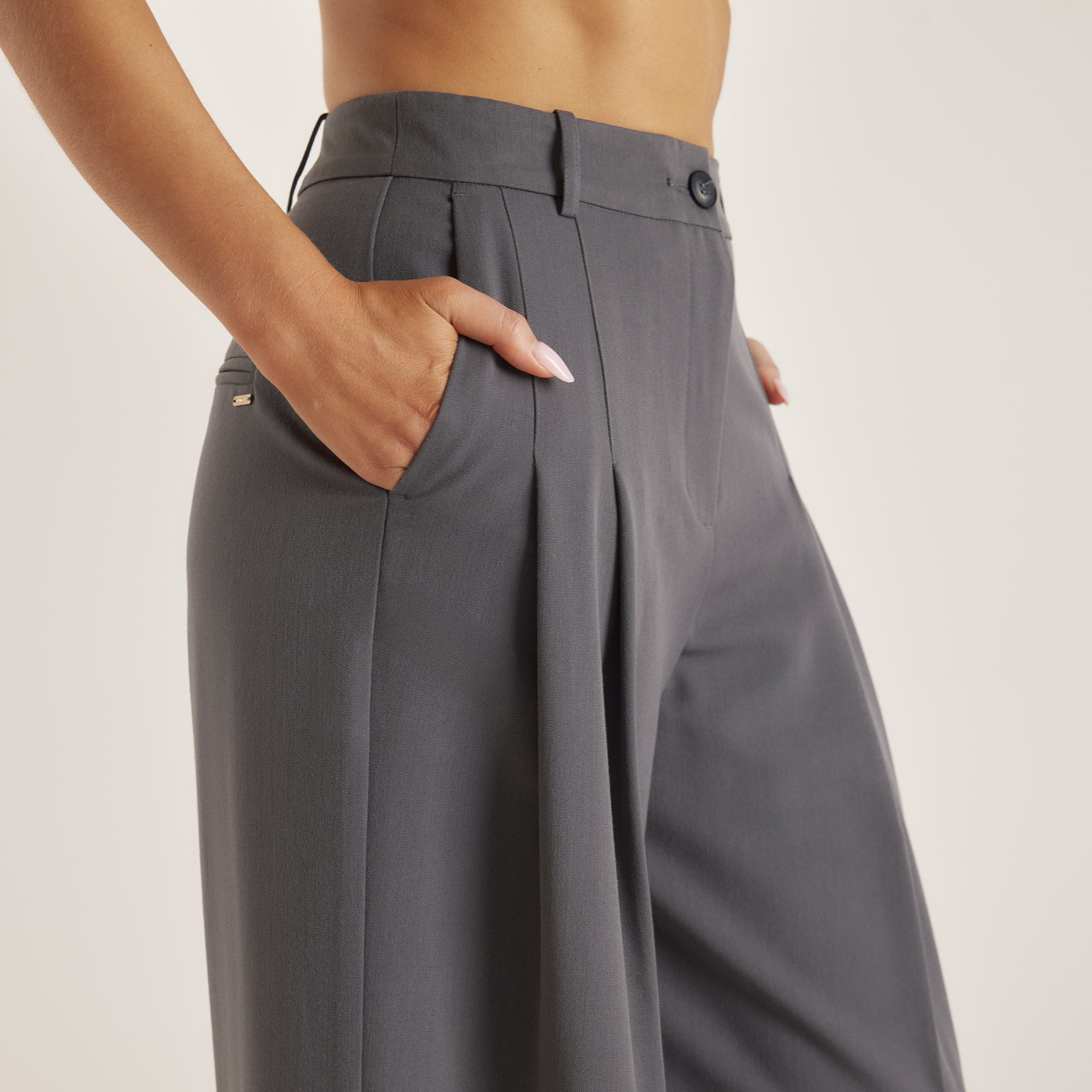 Pantalon Tailleur avec Revers | Pantalon Tailleur avec Revers - Charbon